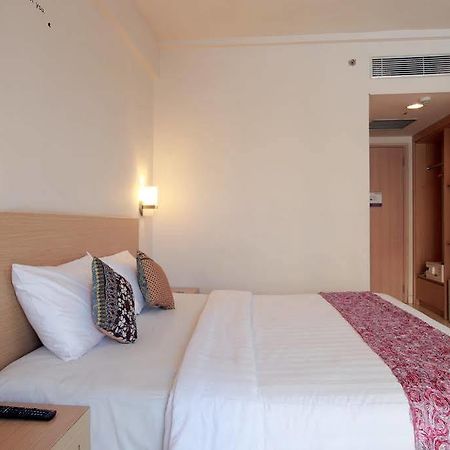 Reddoorz Plus Near Lippo Mall Kuta Hotel Kuta  Exterior photo